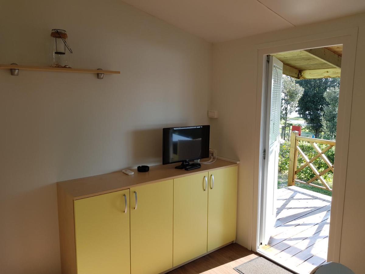 Naturist Mobile Homes Eden In Fkk Ulika Poreč Exteriör bild