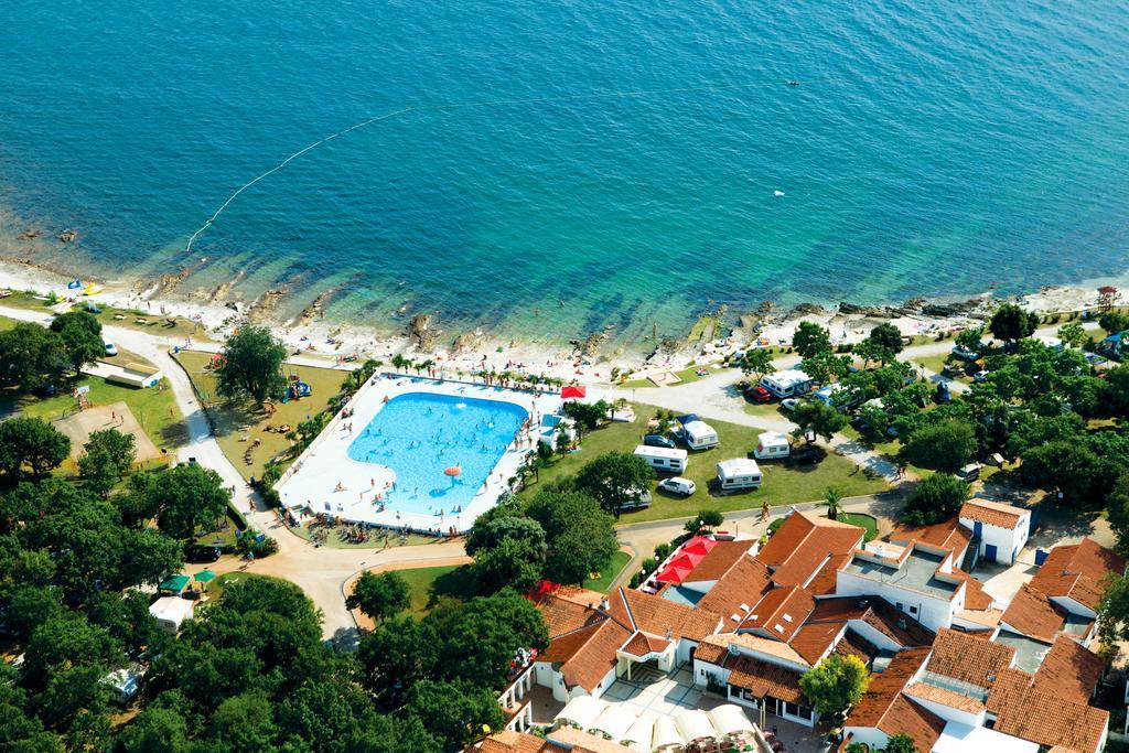 Naturist Mobile Homes Eden In Fkk Ulika Poreč Exteriör bild